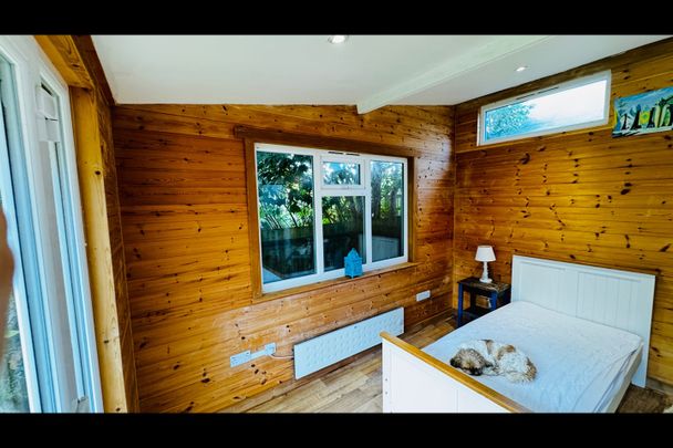 Studio Flat, Eridge Road, BN3 - Photo 1