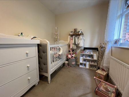 2 bedroom semi-detached house to rent - Photo 5