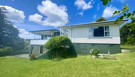 Bright harbour home - Photo 5