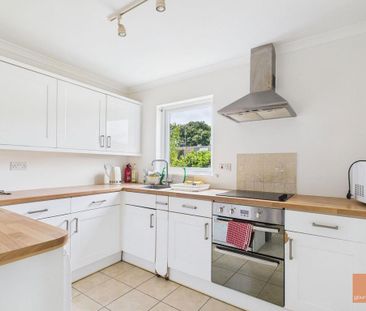 4 bedroom detached house to rent - Photo 6