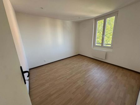 Location Appartement 3 pièces 59m² EU 76260 - Photo 4