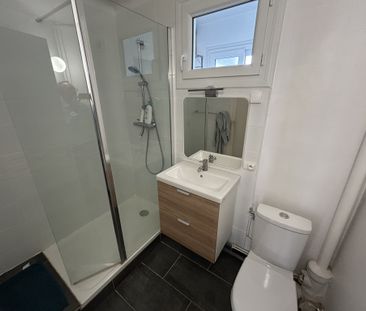 Location Appartement 2 pièces 41m² SAUMUR 49400 - Photo 5