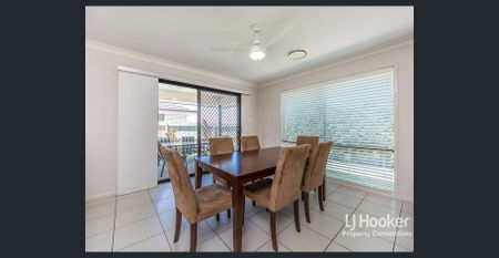 Modern 4-Bedroom Family Retreat in the Heart of North Lakes - Photo 3