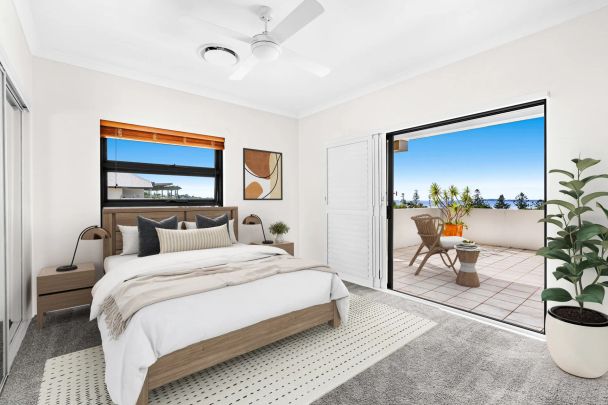 Penthouse living with spectacular Moreton Bay views - Photo 1