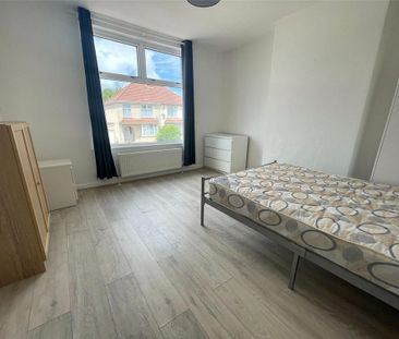 9 bedroom semi-detached house to rent - Photo 1