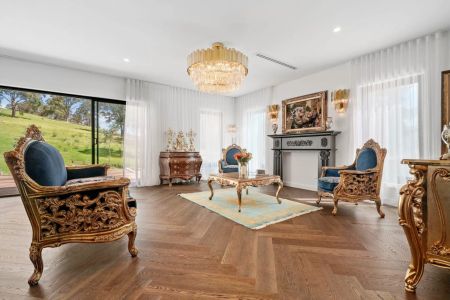 Serenity, Space and Family Comfort in a Leafy Lifestyle Setting - Photo 2