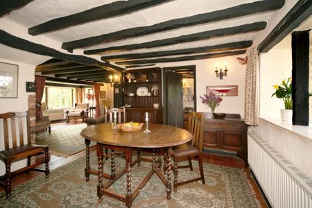 2 bedroom detached house to rent - Photo 2