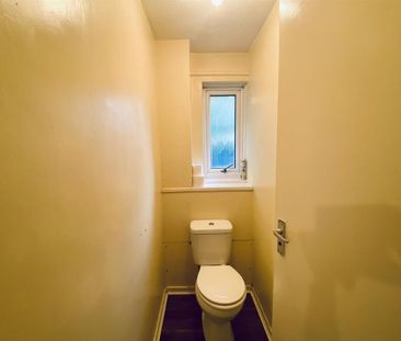 2 bedroom end of terrace house to rent - Photo 6