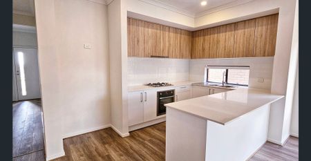 Modern, Stylish & Brand New Home in Leopold - Photo 2