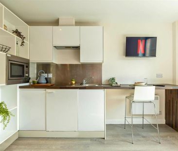 Studio to rent - Photo 2