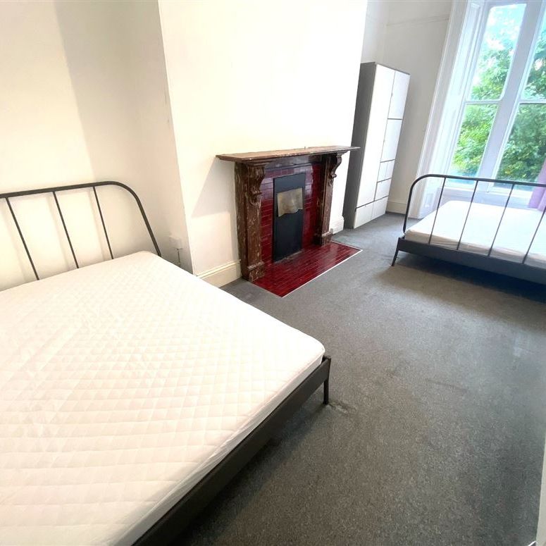 Raglan Road, Ballsbridge, Dublin 4 - Photo 1