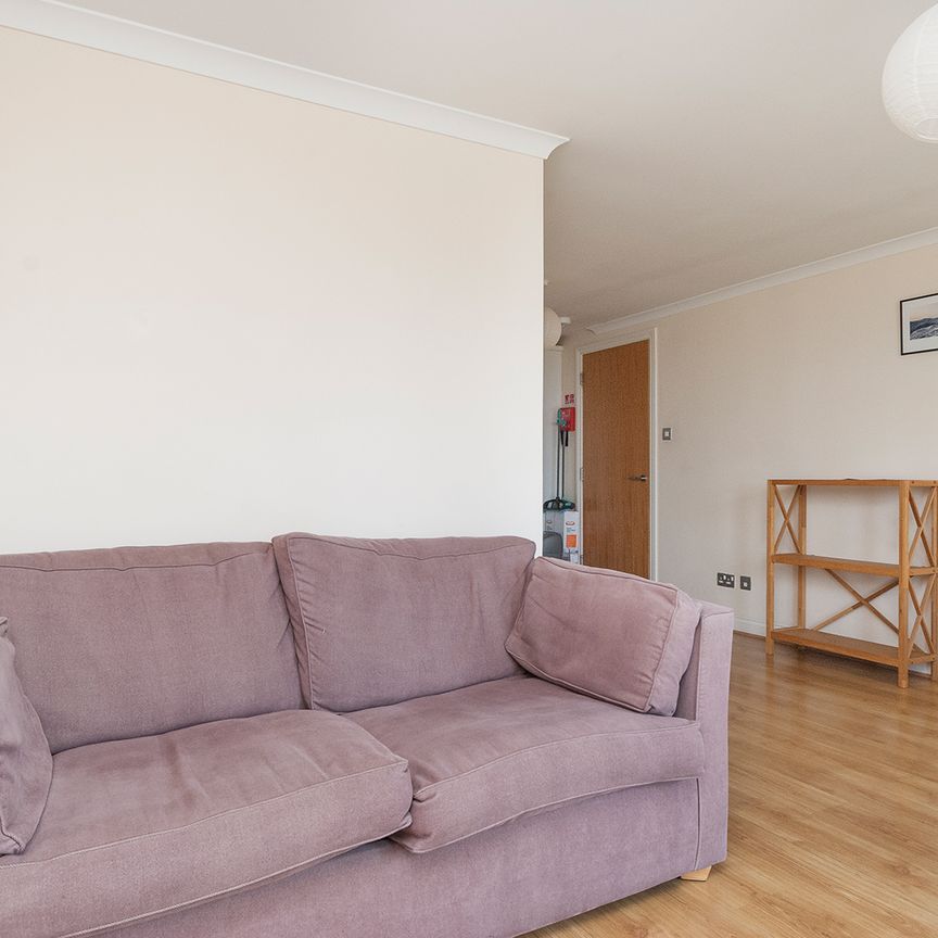 0333L - Constitution Place, Edinburgh, EH6 7DL - Photo 1