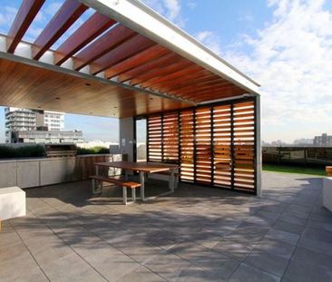 Platinum Southbank 2 bedroom 2 bathroom Apartment available - Photo 3