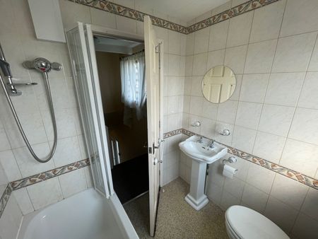 Semi Detached for rent - Photo 4