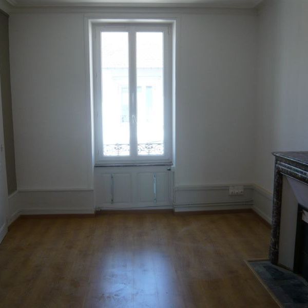 Location Appartement 3 pièces 69m² - Photo 1