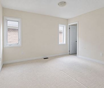 For Lease - 22 John Smith Street, East Gwillimbury, Ontario - Photo 5