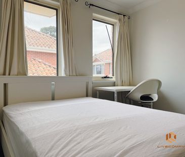 Victoria Park - Photo 6