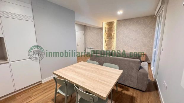 Apartamento de alquiler en Benito Corbal, Zona de Plaza de Barcelos - Photo 1