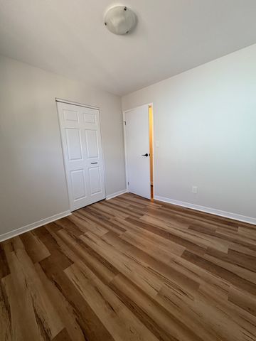 1-61 Abbey Dale Crt, Kingston, ON K7K 5W8 - Photo 5