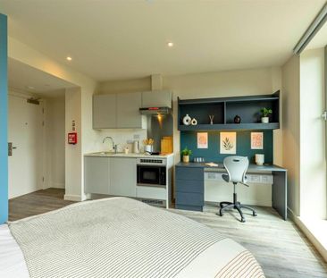 1 bedroom in a flat share to rent - Photo 5