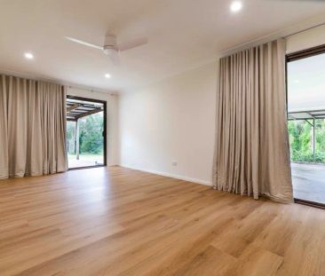 “Spacious & Recently Renovated 5-Bedroom Home on acreage” - Photo 4