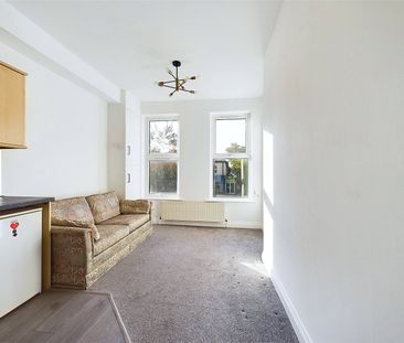 Heath Road, Twickenham - 1 bedroomProperty for lettings - Chasebuch... - Photo 4