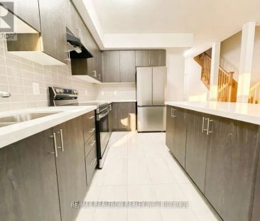 44 WESTWOOD AVENUE - Photo 3