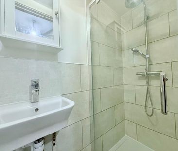 Old Oak Common Lane, East Acton, London, W3 7DT - Photo 6