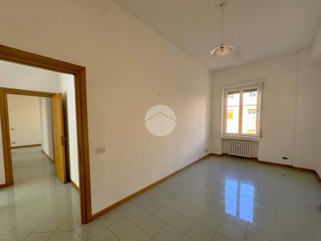 5 locali in affitto - Photo 3