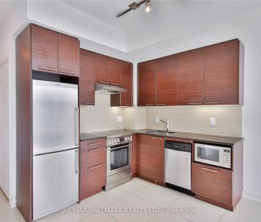 Market Wharf Lofts , #418 - Photo 2