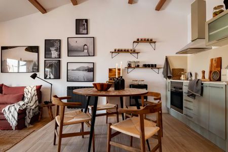 Carrer de Martínez de la Rosa, Barcelona, Catalonia 08012 - Photo 2