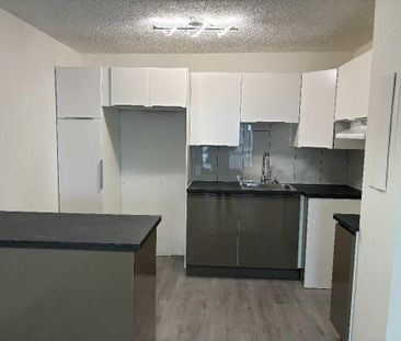 Laval des rapides - 4 1/2 - Chauffé, Montmorency, Ascenseur, Béton - Photo 1