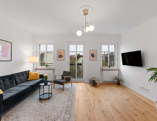 Perfect 3-room apartment at Torstr. with balcony, Berlin - Photo 1