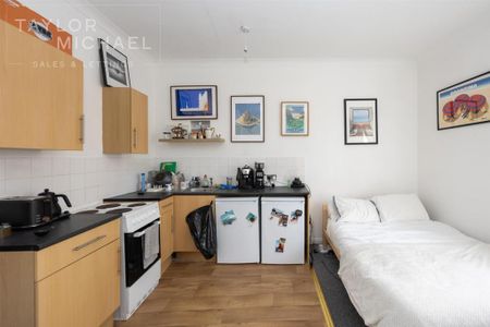 Studio to rent - Photo 5