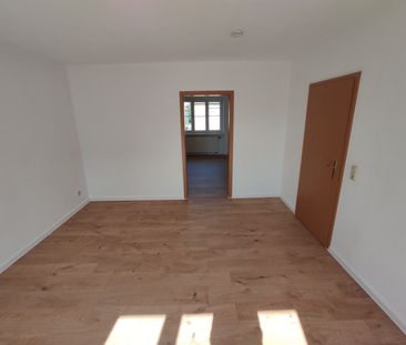 Attraktive 3-Raum-Wohnung mit 70 m² in der Lauestraße 6, Magdeburg - Foto 4