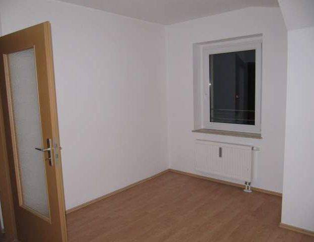 Schlafzi. hofseitig - ***EBK - Laminat - frei ab sofort - Photo 1