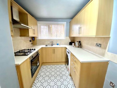 1 bedroom flat to rent - Photo 2
