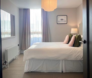 3 Bed Penthouse, Arena House, BN1 - Photo 6