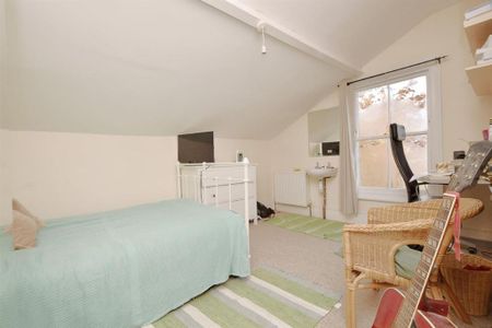6 bedroom flat to rent - Photo 4