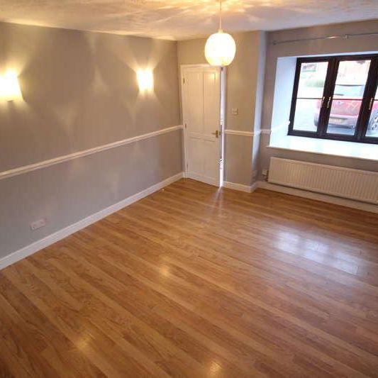 Seymour Avenue, Stretton, DE14 - Photo 1