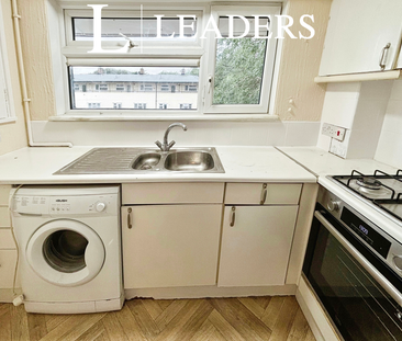 1 bedroom flat to rent The Hides - Photo 3