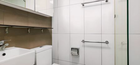 2 Bedroom Premium Apartment with Balcony-Internal (without view) - Photo 5