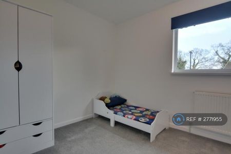 2 bedroom terraced house to rent - Photo 4