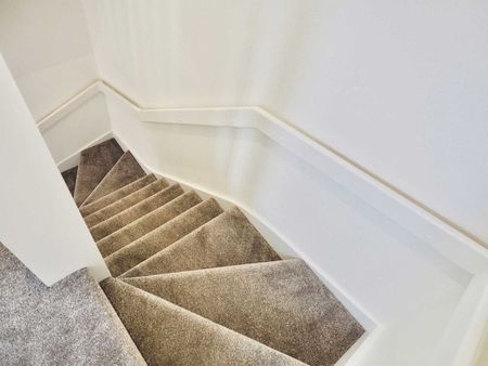 Saint Margarets Court - Photo 4