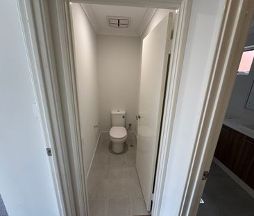 Brand New - Spacious Home! - Photo 5