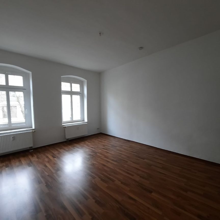 2-Raumwohnung inkl. Einbauküche sucht Nachmieter ! - Photo 1