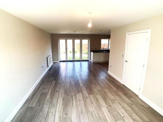 3 bedroom detached house to rent - Photo 1