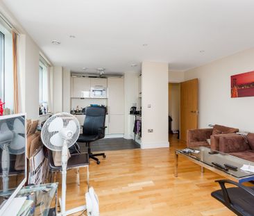 Prestons Road, London, E14 9EX - Photo 2