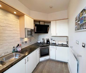 3 bedroom apartment to rent - Photo 5