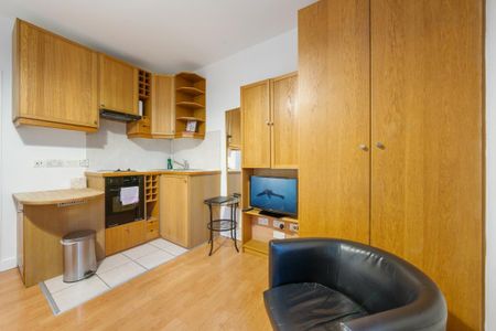 Flat 13 Cartwright Gardens, Bloomsbury WC1H 9EH - Photo 5